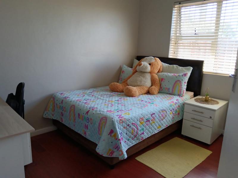 3 Bedroom Property for Sale in Heathfield Western Cape
